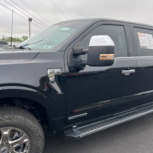 FORD F-150 LARIAT - 2