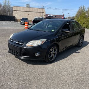 FORD FOCUS SE - 1