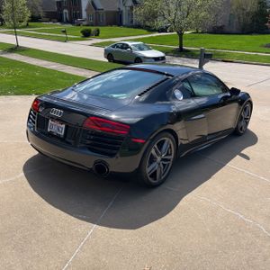 AUDI R8 5.2 - 8