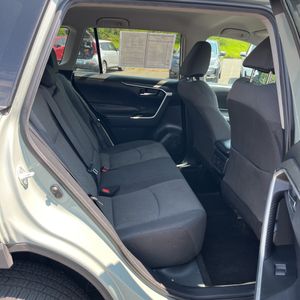 2021 Toyota RAV4 XLE — миниатюра 34