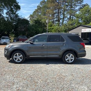 FORD EXPLORER XLT - 3