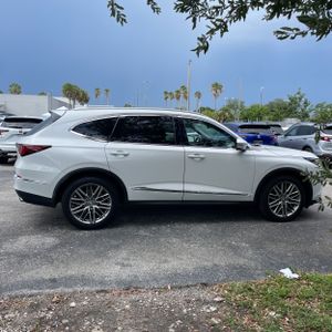 صورة 10 لـ 2023 Acura MDX SH-AWD W/ADVANCE