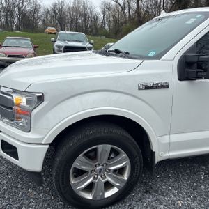 Ford F-150 Platinum - 2