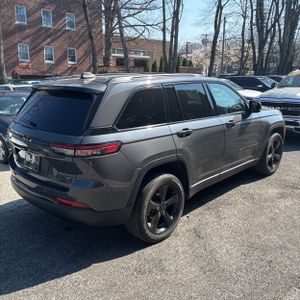 JEEP GRAND CHEROKEE ALTITUDE X - 8