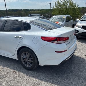 KIA OPTIMA LX - 5