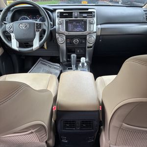 صورة مصغرة 37 لـ 2014 Toyota 4RUNNER SR5 PREMIUM