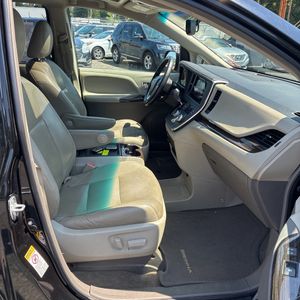 2015 Toyota SIENNA XLE 8-PASSENGER 缩略图 33