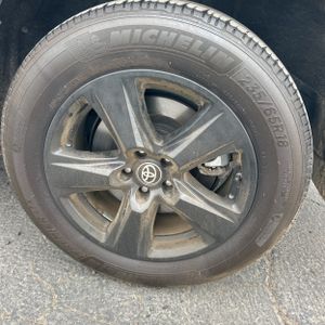 صورة 18 لـ 2021 Toyota HIGHLANDER L
