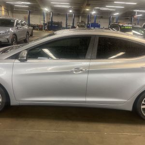 HYUNDAI ELANTRA LIMITED - 4