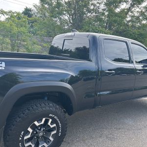 TOYOTA TACOMA TRD OFF-ROAD - 9