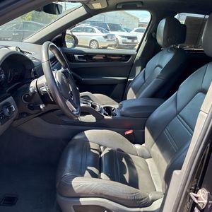 2020 Porsche CAYENNE BASE — миниатюра 31