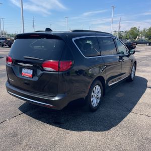 CHRYSLER PACIFICA TOURING-L - 8