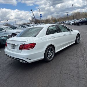 MERCEDES-BENZ E-CLASS - 8