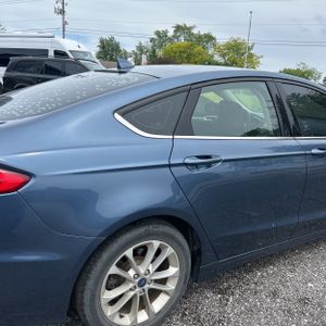 FORD FUSION SE - 9