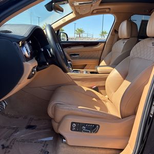 2017 Bentley BENTAYGA BASE — фото 31
