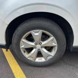 صورة مصغرة 17 لـ 2014 Subaru FORESTER 2.5I LIMITED