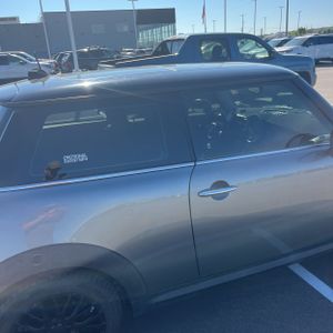 صورة 9 لـ 2010 MINI COOPER BASE