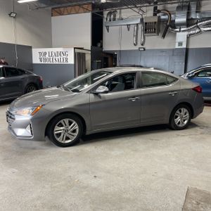 HYUNDAI ELANTRA VALUE EDITION - 3