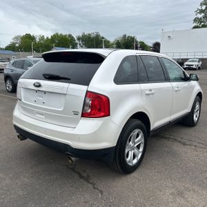 FORD EDGE SEL - 8