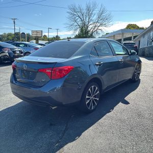 صورة 8 لـ 2017 Toyota COROLLA SE