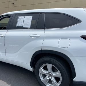 2024 Toyota HIGHLANDER LE 照片 6