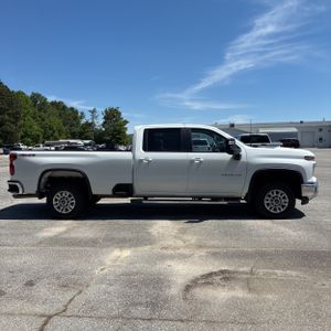 CHEVROLET SILVERADO - 10