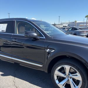 2017 Bentley BENTAYGA BASE — фото 13