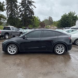 TESLA MODEL Y LONG RANGE - 3