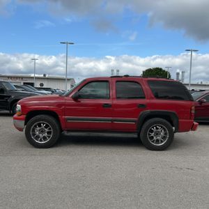 CHEVROLET TAHOE LS - 3