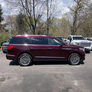 LINCOLN NAVIGATOR RESERVE - 10