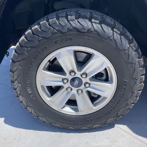 2019 FORD F-150 XLT — миниатюра 13