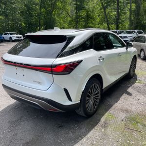 صورة 8 لـ 2024 Lexus RX 350 LUXURY