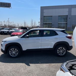 CHEVROLET TRAILBLAZER LS - 3