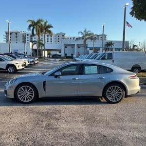 PORSCHE PANAMERA 4 - 3