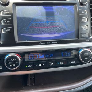 صورة 40 لـ 2016 Toyota HIGHLANDER XLE