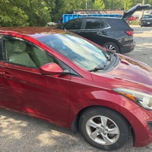 صورة 11 لـ 2014 Hyundai ELANTRA SE