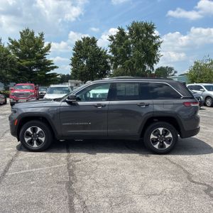 2025 JEEP GRAND CHEROKEE 4XE 照片 3