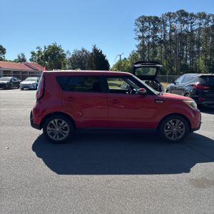 KIA SOUL + - 10