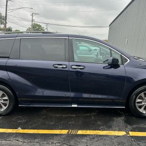 2024 Toyota SIENNA XLE 8-PASSENGER 照片 11