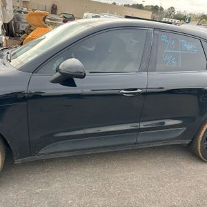 PORSCHE MACAN BASE - 4