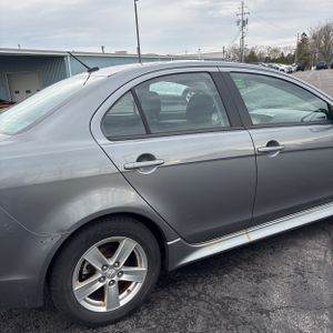 MITSUBISHI LANCER SE - 9