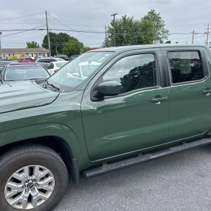2023 Nissan FRONTIER SV — фото 2