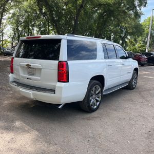 CHEVROLET SUBURBAN LTZ - 8