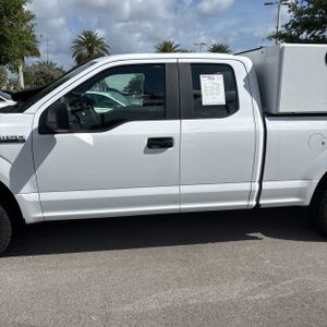 Ford F-150 XL - 4