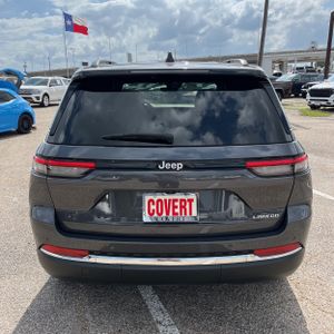 JEEP GRAND CHEROKEE LAREDO X 4X2 - 7