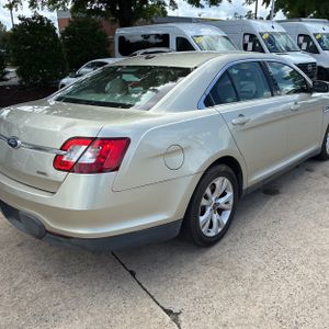 FORD TAURUS SEL - 9