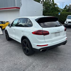 صورة 5 لـ 2016 Porsche CAYENNE BASE
