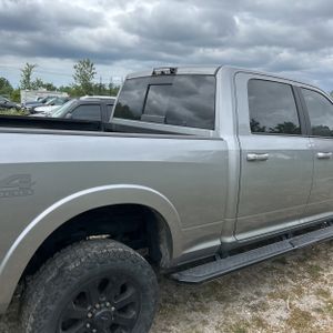 2019 RAM 2500 LARAMIE 照片 9