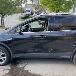 FORD ESCAPE TITANIUM - 4