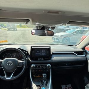 2020 Toyota RAV4 XLE PREMIUM — фото 37